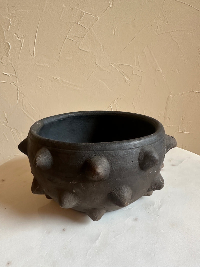 OAX Spikey Black Pot