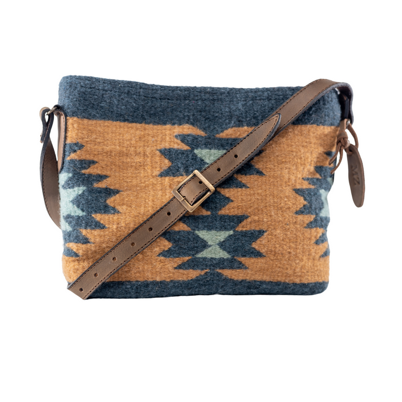 Manos Crossbody