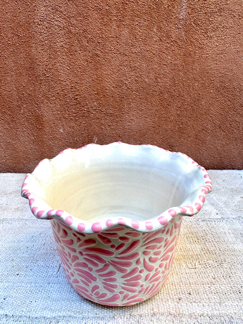 Mexico City Coral Ruffle Pot