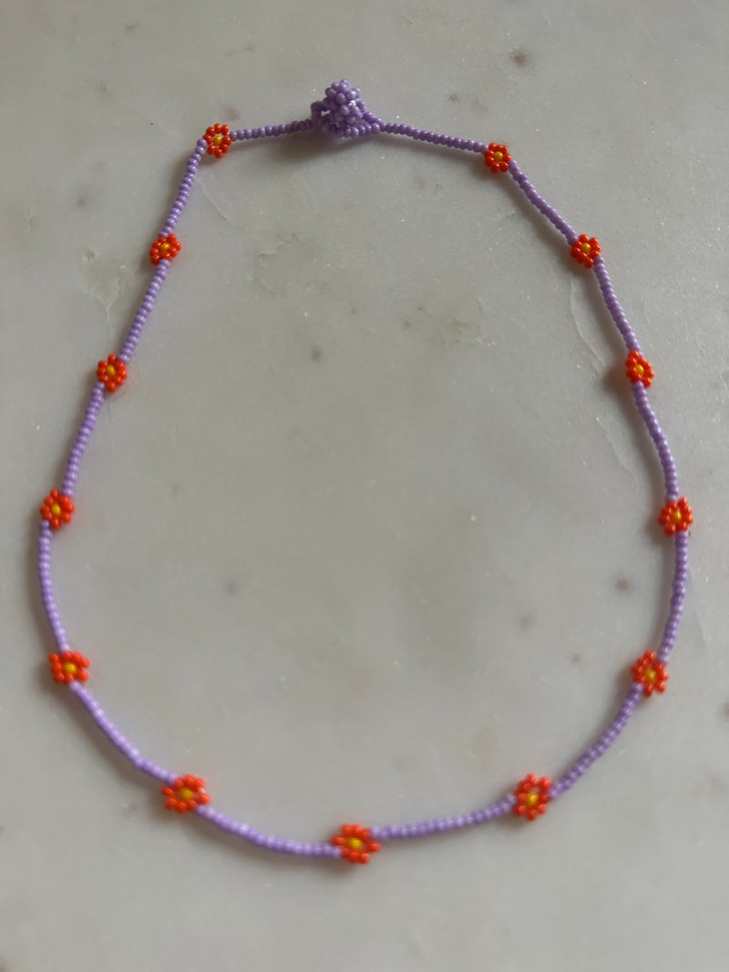 Beaded Simple Daisy Chain Necklace