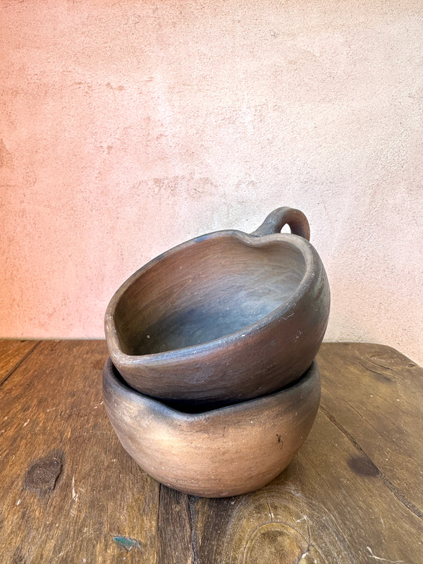 Oax Wide Heart Mug