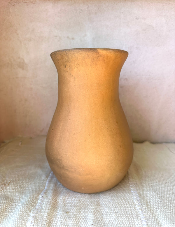 Oax Smooth Sand Vase