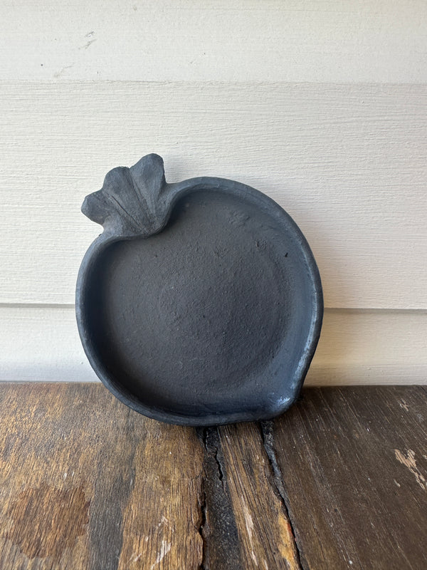 Oax Small Flat Heart Dish
