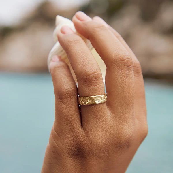 Agapee Nucella Ring