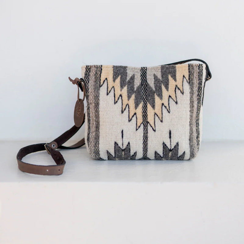 Manos Crossbody